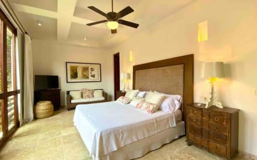 STUNNING 5 Bedroom Mansion in the old City