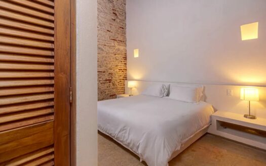 4 Bedroom Luxury House in Old City