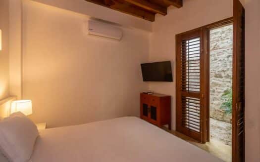 4 Bedroom Luxury House in Old City