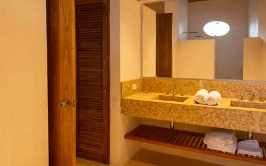 4 Bedroom Luxury House in Old City