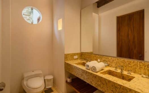 4 Bedroom Luxury House in Old City