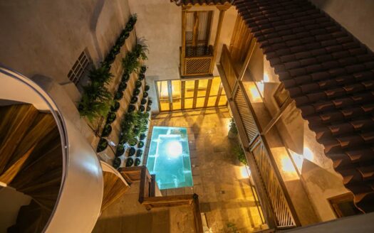5 Bedroom Luxury Villa in Old City