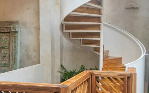 5 Bedroom Luxury Villa in Old City