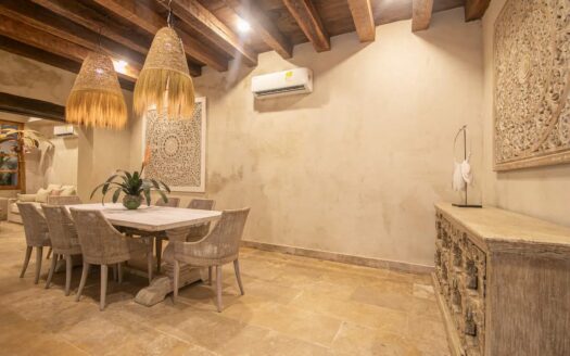 5 Bedroom Luxury Villa in Old City