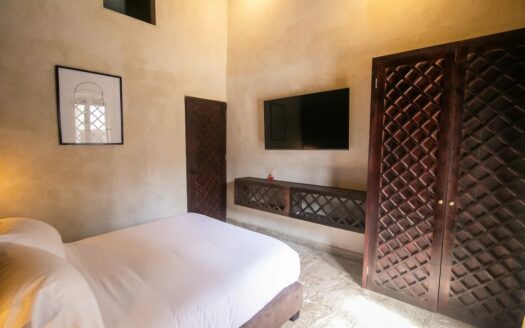 Luxury 5 Bedroom Villa Old City