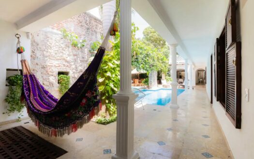 Stunning 5BR Villa with pool in Cartagena