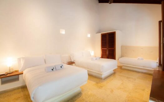 Stunning 5BR Villa with pool in Cartagena