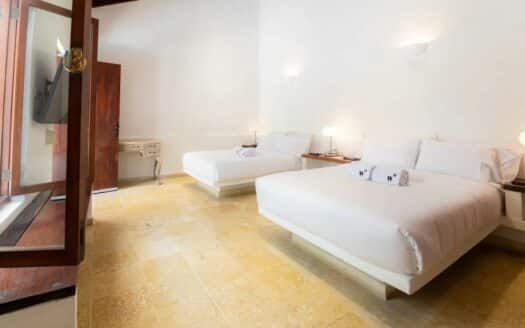 Stunning 5BR Villa with pool in Cartagena