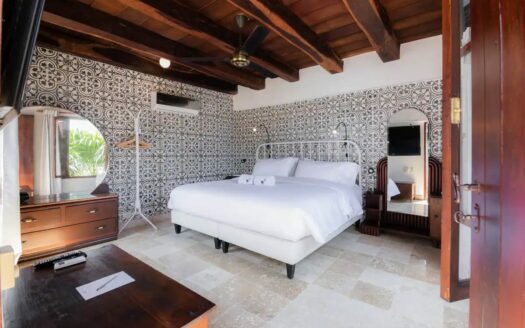 Stunning 5BR Villa with pool in Cartagena