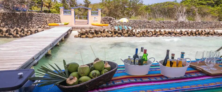 8 BDRM Beachfront Villa in Isla Grande