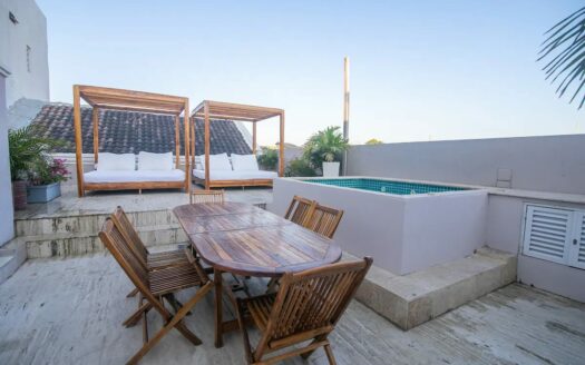 Luxury 5 Bedroom Mansion in Old City