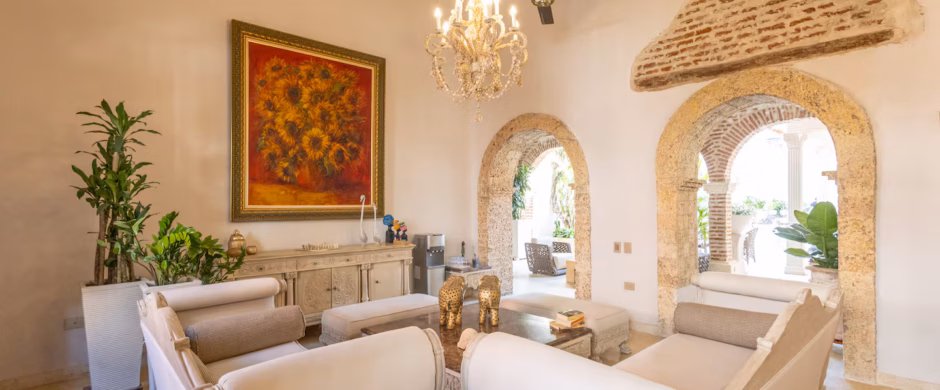 9 BR Casa Beatriz with Private Pool