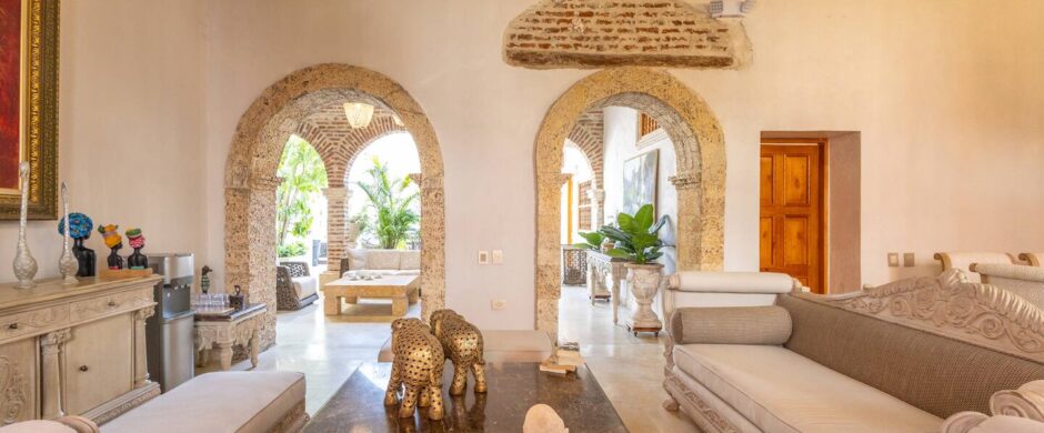9 BR Casa Beatriz with Private Pool