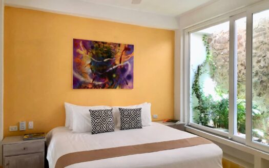 4 BR Casa Serrezuela Old Town Villa