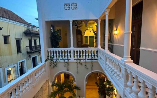 6 BR Casa Mar with Pool and Terrace