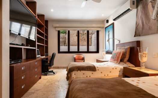 6 BR Casa Santa Catalina with 2 Pools
