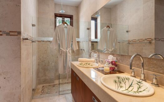 6 BR Casa Santa Catalina with 2 Pools