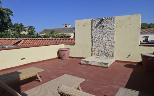 7 BR Spectacular House with Pool