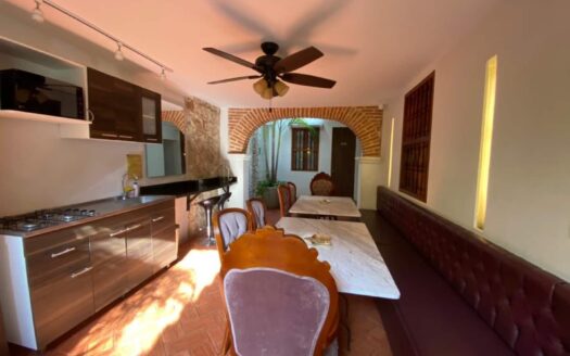8 BR Casa Columbus House with Jacuzzi