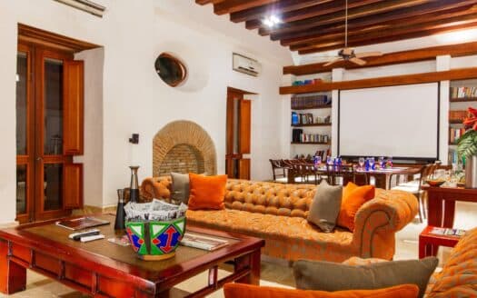 8 BR Casa Quadrifolio with Pool