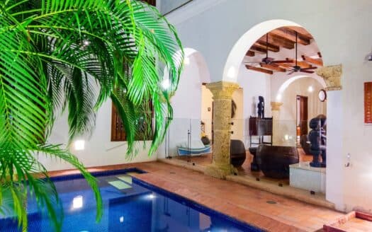 8 BR Casa Quadrifolio with Pool