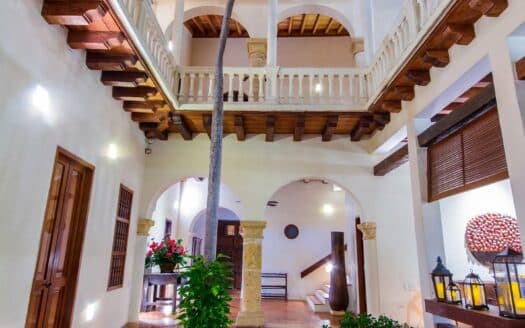 8 BR Casa Quadrifolio with Pool