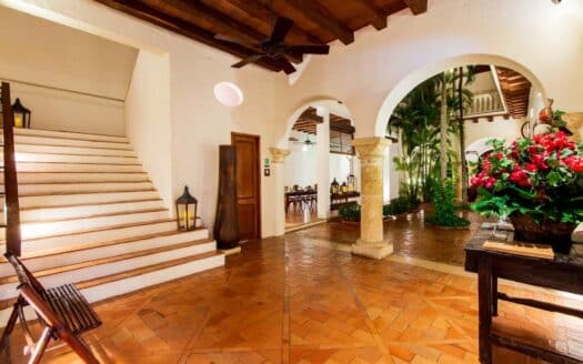 8 BR Casa Quadrifolio with Pool
