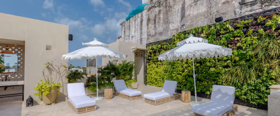 12 BDRM Luxury Duplex Mansion + Old City View