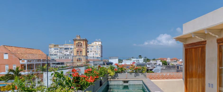 12 BDRM Luxury Duplex Mansion + Old City View