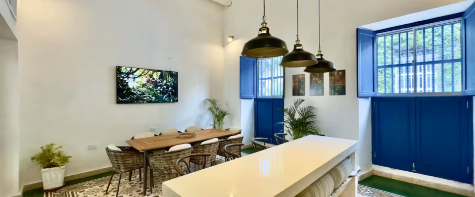 10 BR Luxury 10BD House Pool Old City