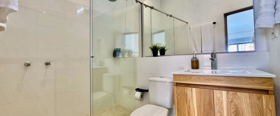 10 BR Luxury 10BD House Pool Old City
