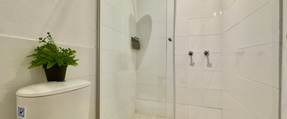 10 BR Luxury 10BD House Pool Old City