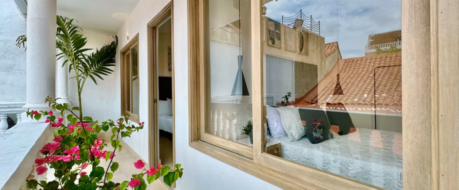 10 BR Luxury 10BD House Pool Old City