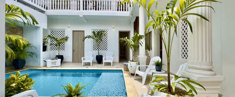 10 BR Luxury 10BD House Pool Old City