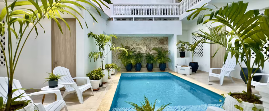 10 BR Luxury 10BD House Pool Old City