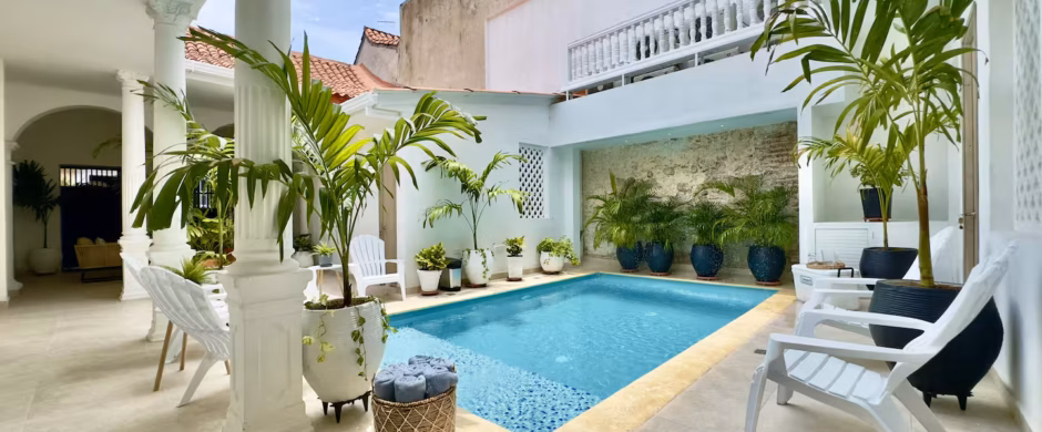 10 BR Luxury 10BD House Pool Old City