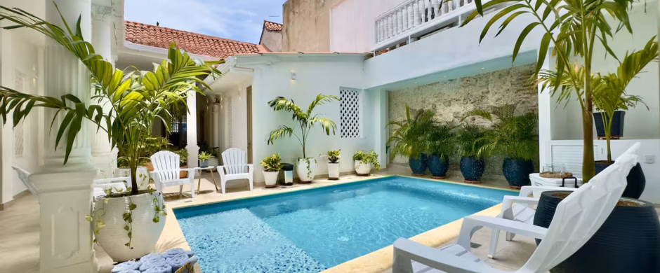10 BR Luxury 10BD House Pool Old City
