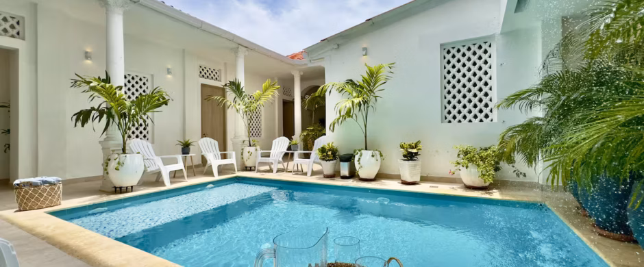 10 BR Luxury 10BD House Pool Old City