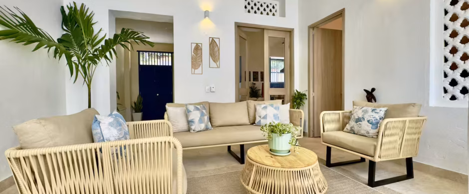 10 BR Luxury 10BD House Pool Old City