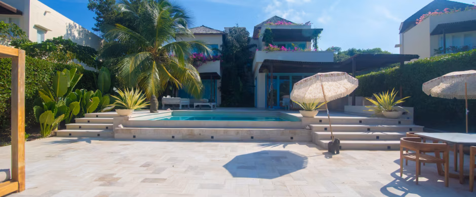 Brand New 5 BDRM Fully Staffed Beach Villa