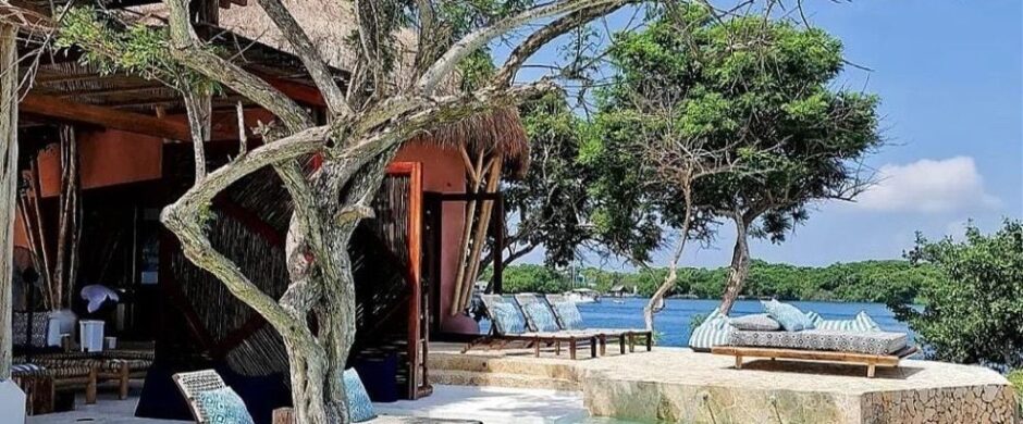 7 BDRM Luxury Beachfront Villa Isla Grande