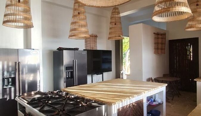 7 BDRM Luxury Beachfront Villa Isla Grande