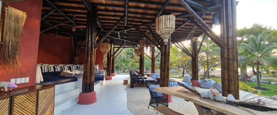 7 BDRM Luxury Beachfront Villa Isla Grande