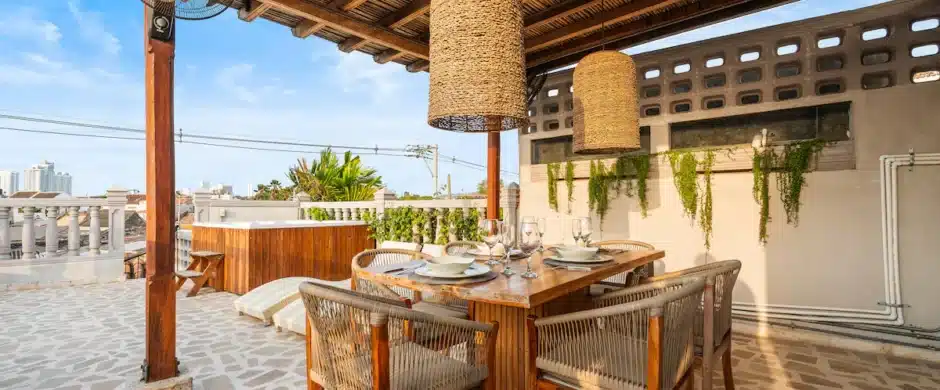 5 BDRM Luxury Villa with Pool | Jacuzzi & Terrace
