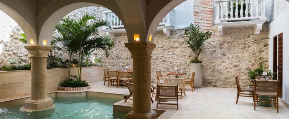 8 BDRM Wedding Stay in the Historic City Centre